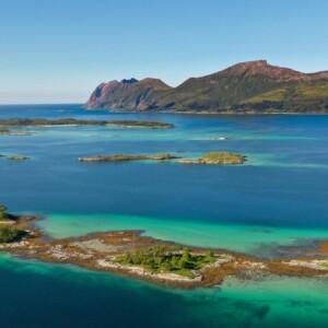 Fjords & Mountains, exploring Norway Senja. Southbound - 4 days